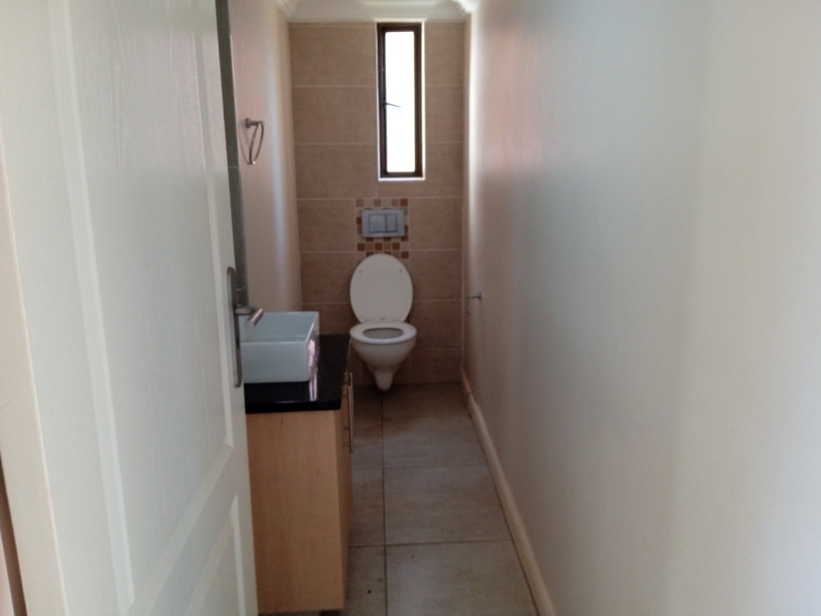 3 Bedroom Property for Sale in Ifafi North West